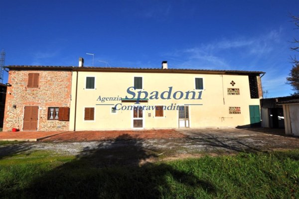 casa indipendente in vendita a Chiesina Uzzanese in zona Capanna