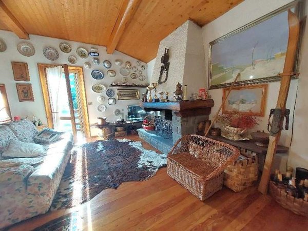 appartamento in vendita ad Abetone Cutigliano in zona Le Regine