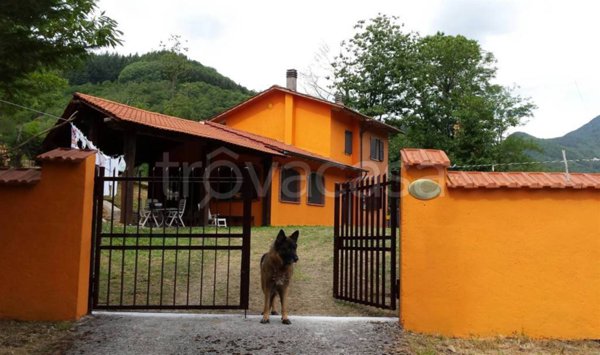 casa indipendente in vendita ad Abetone Cutigliano in zona Cutigliano