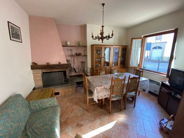 casa indipendente in vendita ad Abetone Cutigliano in zona Pianosinatico