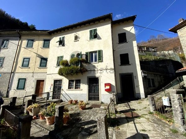 casa indipendente in vendita ad Abetone Cutigliano in zona Pianosinatico