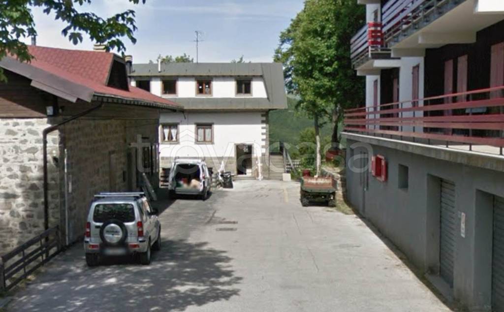 casa indipendente in vendita ad Abetone Cutigliano