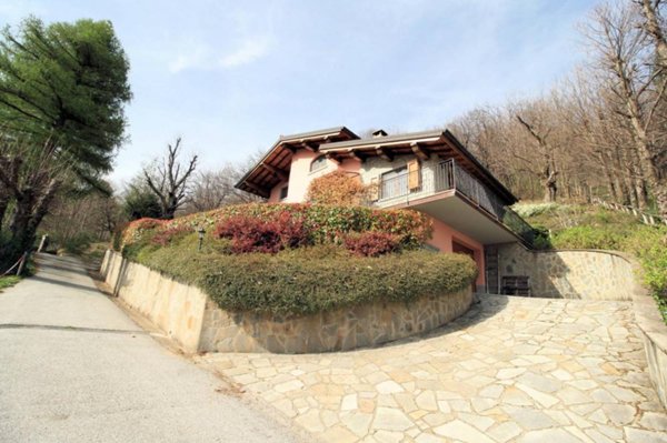 casa indipendente in vendita ad Abetone Cutigliano in zona Abetone
