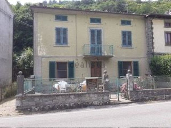 casa indipendente in vendita ad Abetone Cutigliano in zona Pian dei Sisi