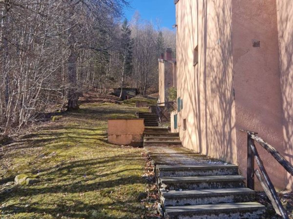 casa indipendente in vendita ad Abetone Cutigliano in zona Pian di Novello