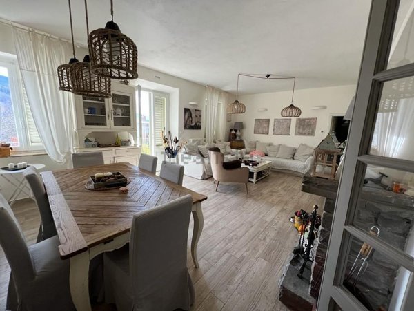 casa indipendente in vendita ad Abetone Cutigliano in zona Pianosinatico