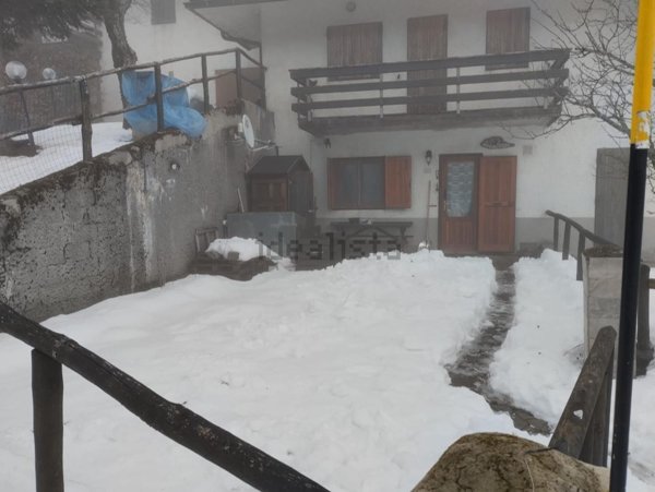 appartamento in vendita ad Abetone Cutigliano in zona Doganaccia