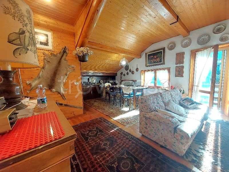 appartamento in vendita ad Abetone Cutigliano in zona Le Regine
