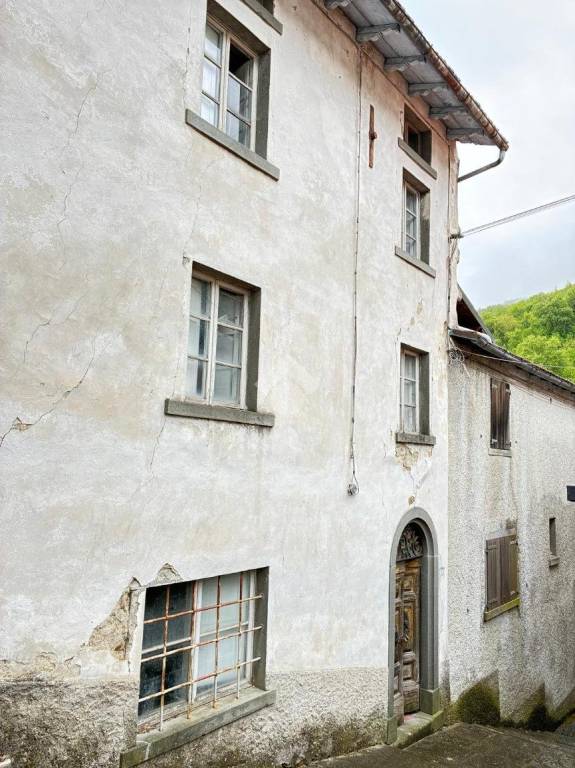 casa indipendente in vendita ad Abetone Cutigliano in zona Val di Luce