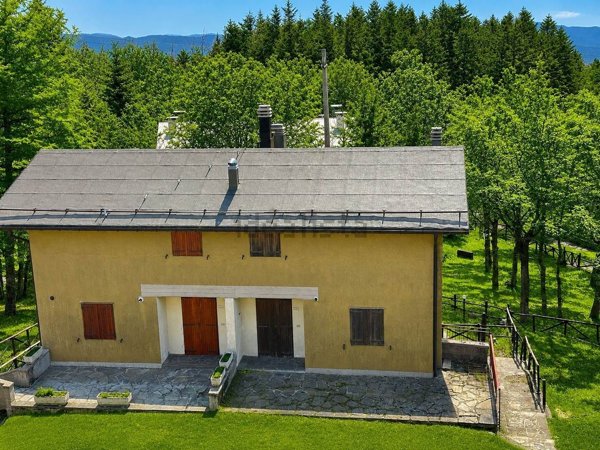 appartamento in vendita ad Abetone Cutigliano in zona Doganaccia