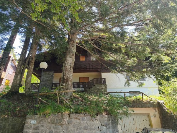 casa indipendente in vendita ad Abetone Cutigliano in zona Abetone