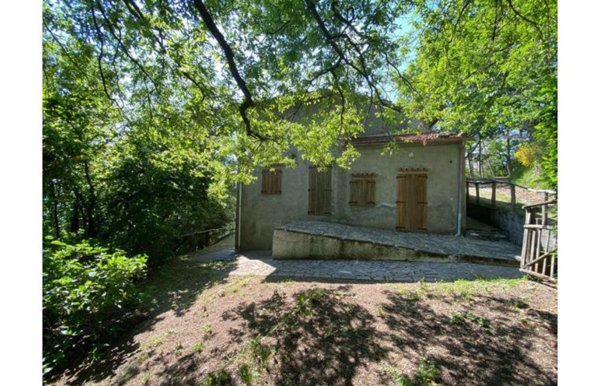 casa indipendente in vendita a San Marcello Piteglio in zona Casa di Monte