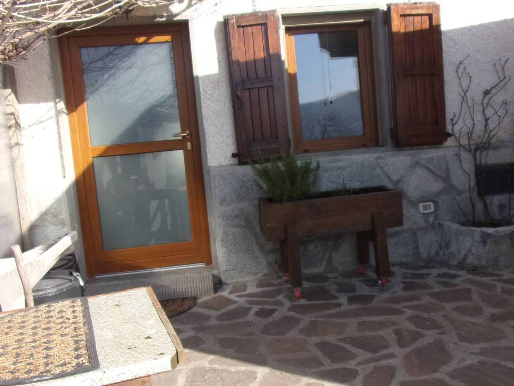 casa indipendente in vendita a San Marcello Piteglio in zona Prunetta