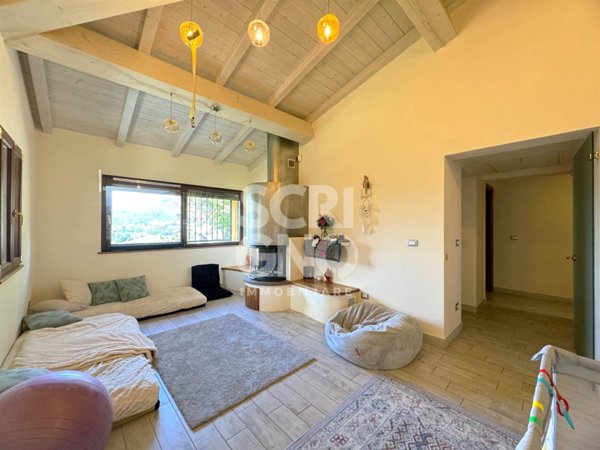 casa indipendente in vendita a San Marcello Piteglio in zona Maresca