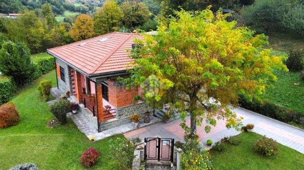 casa indipendente in vendita a San Marcello Piteglio in zona Campo Tizzoro