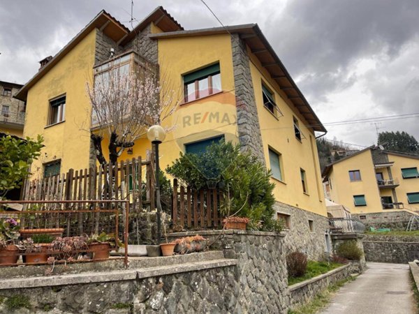 casa indipendente in vendita a San Marcello Piteglio in zona Popiglio