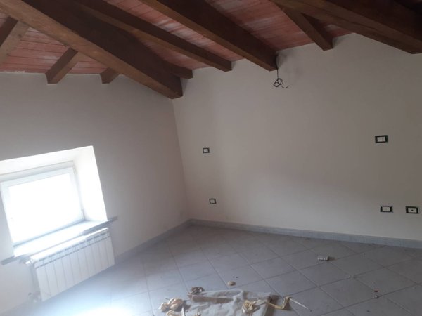 casa indipendente in vendita a San Marcello Piteglio in zona Popiglio
