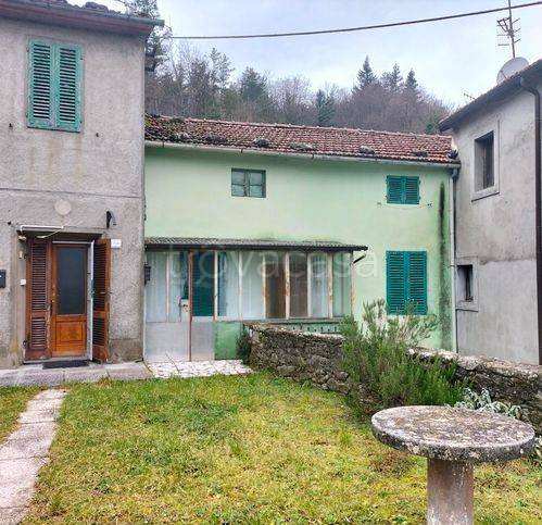casa indipendente in vendita a San Marcello Piteglio