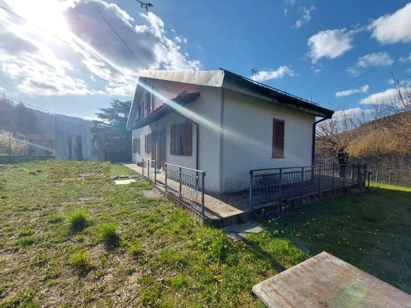 casa indipendente in vendita a San Marcello Piteglio