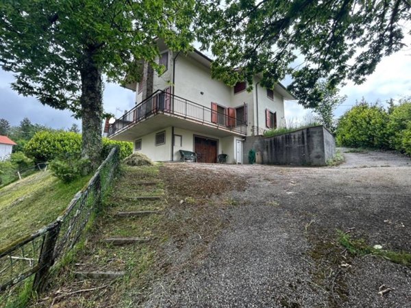 casa indipendente in vendita a San Marcello Piteglio