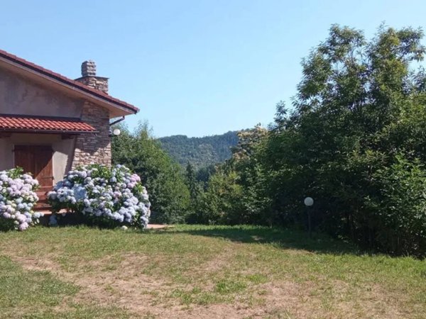 casa indipendente in vendita a San Marcello Piteglio in zona Casa di Monte