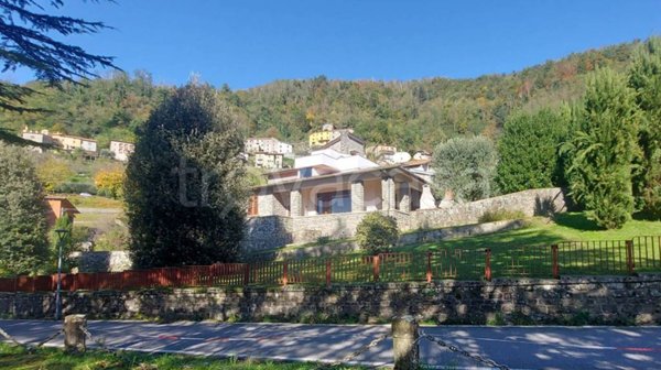 casa indipendente in vendita a San Marcello Piteglio in zona Popiglio