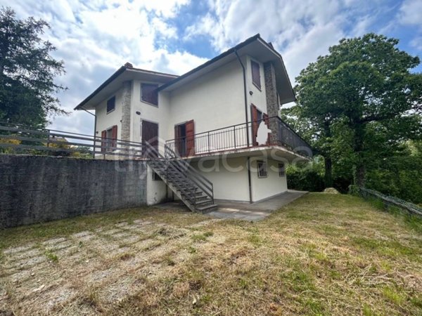casa indipendente in vendita a San Marcello Piteglio in zona Calamecca