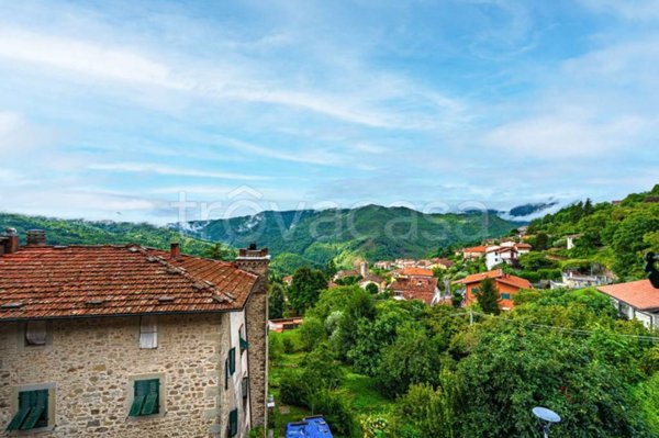 casa indipendente in vendita a San Marcello Piteglio in zona Popiglio
