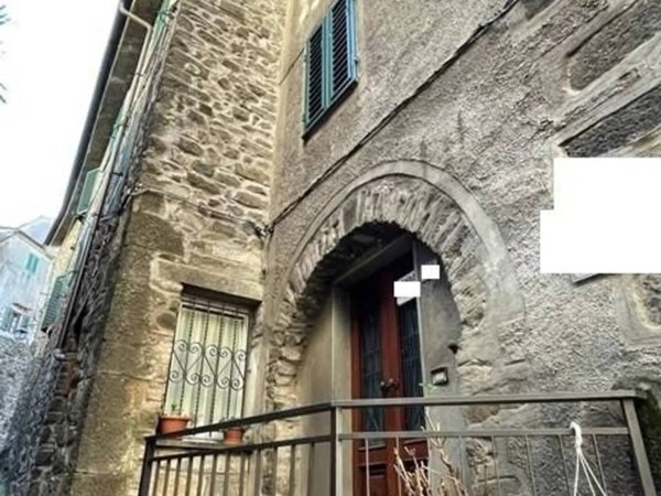 casa indipendente in vendita a San Marcello Piteglio in zona Crespole