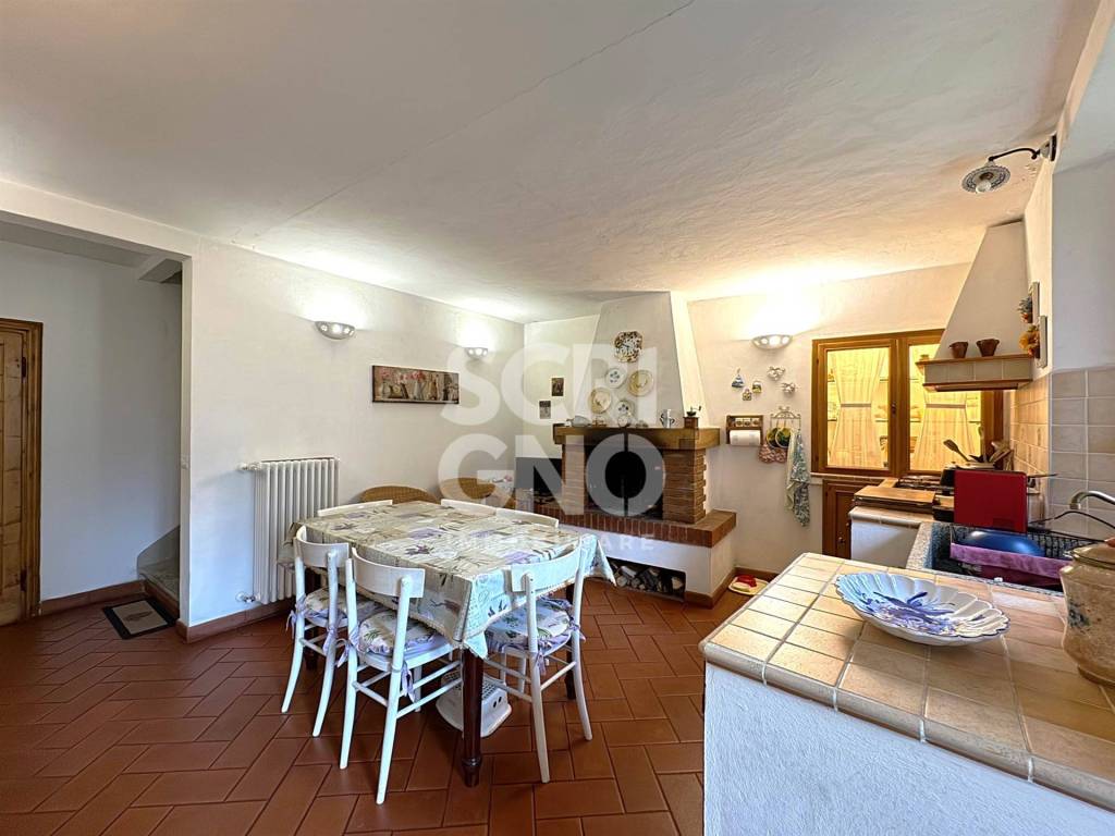 casa indipendente in vendita a San Marcello Piteglio in zona Maresca