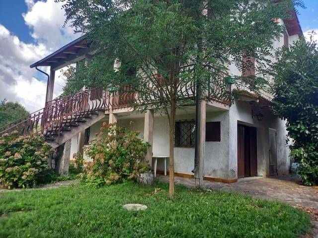 casa indipendente in vendita a San Marcello Piteglio