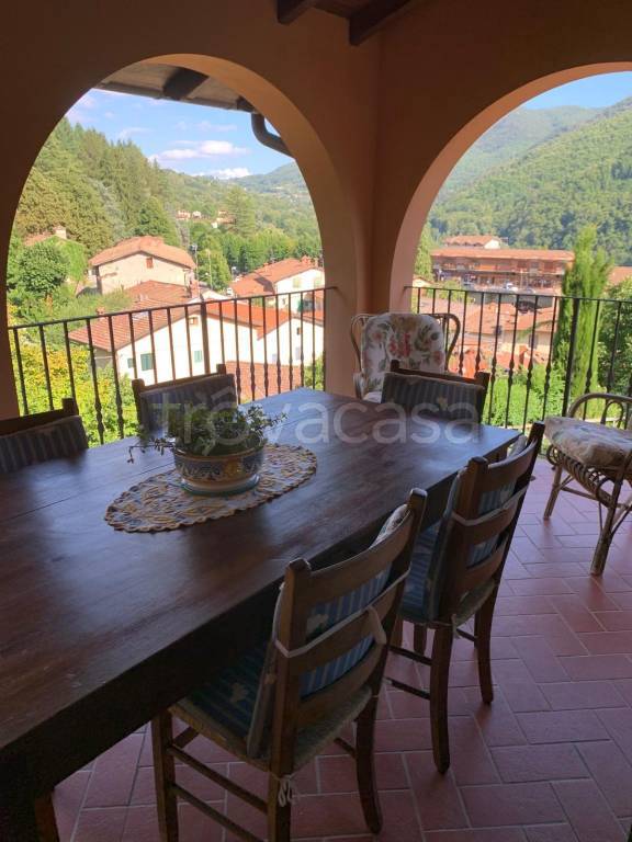 casa indipendente in vendita a San Marcello Piteglio