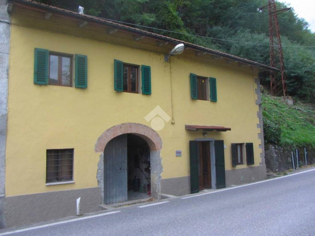 casa indipendente in vendita a San Marcello Piteglio