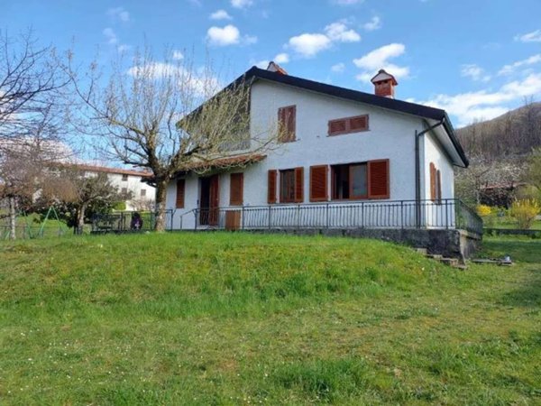 casa indipendente in vendita a San Marcello Piteglio in zona Limestre