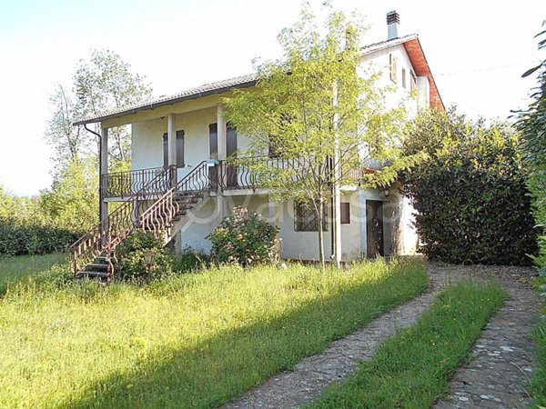 casa indipendente in vendita a San Marcello Piteglio