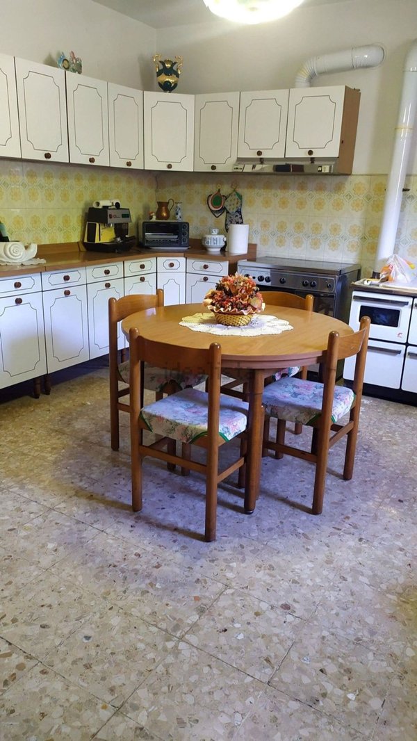 casa indipendente in vendita a San Marcello Piteglio in zona Bardalone