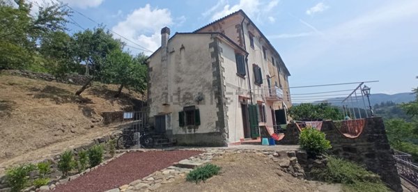 casa indipendente in vendita a San Marcello Piteglio in zona Piteglio
