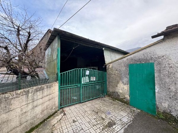 locale di sgombero in vendita a San Marcello Piteglio in zona Pontepetri