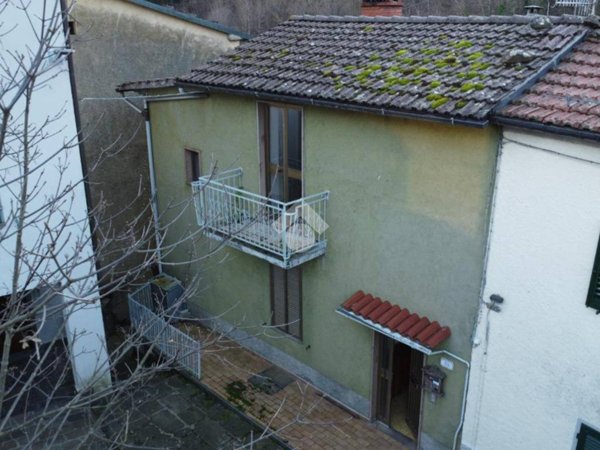 casa indipendente in vendita a San Marcello Piteglio in zona Maresca