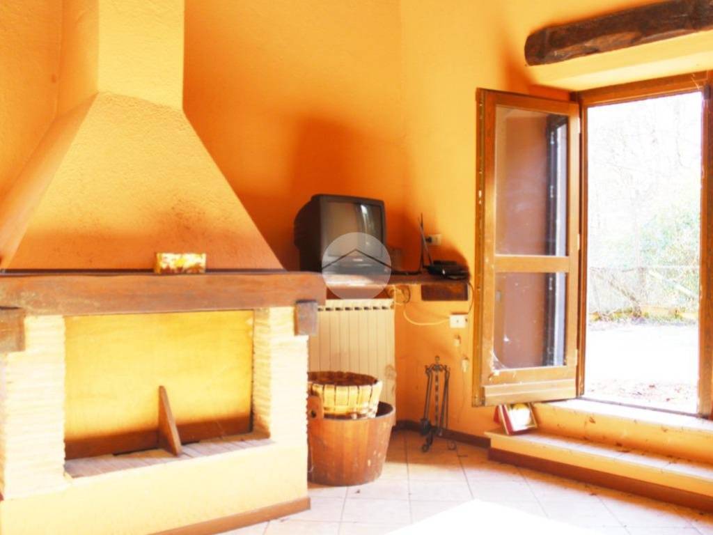 casa indipendente in vendita a San Marcello Piteglio