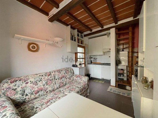 casa indipendente in vendita a San Marcello Piteglio in zona Maresca