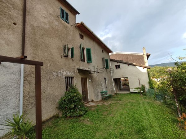 casa indipendente in vendita a San Marcello Piteglio in zona Bardalone