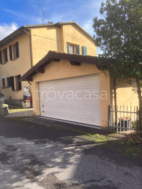 casa indipendente in vendita a San Marcello Piteglio