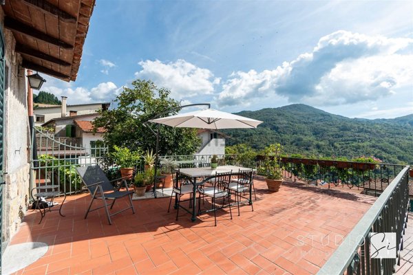 casa indipendente in vendita a San Marcello Piteglio