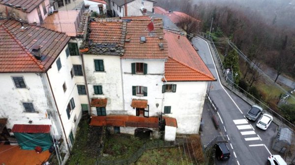 casa indipendente in vendita a San Marcello Piteglio in zona Piteglio