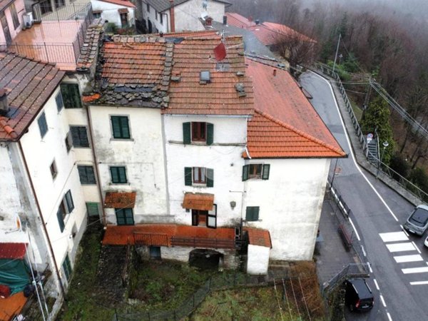 casa indipendente in vendita a San Marcello Piteglio in zona Piteglio