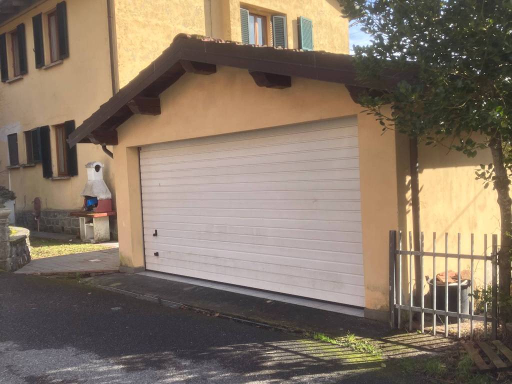 casa indipendente in vendita a San Marcello Piteglio in zona Campo Tizzoro