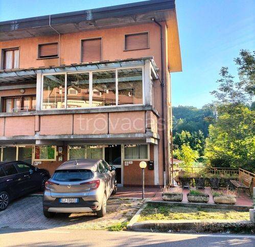 casa indipendente in vendita a San Marcello Piteglio in zona Maresca