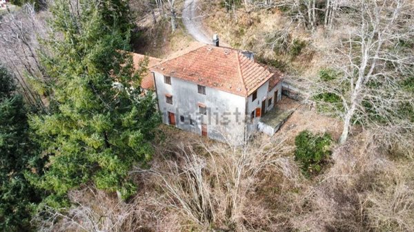 casa indipendente in vendita a San Marcello Piteglio in zona Casa di Monte