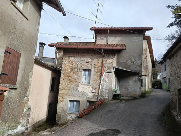 casa indipendente in vendita a San Marcello Piteglio